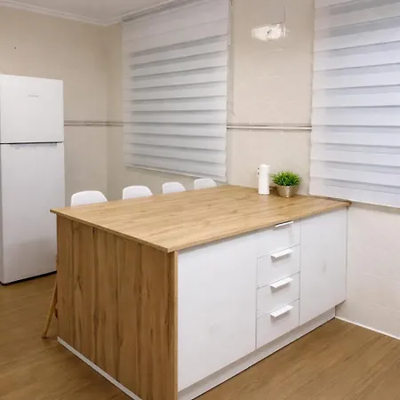 Entre Plazas Feriehus Caces